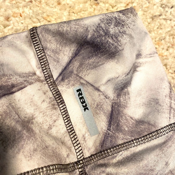 RBX marble leggings with pockets. Size small. - Picture 5 of 7